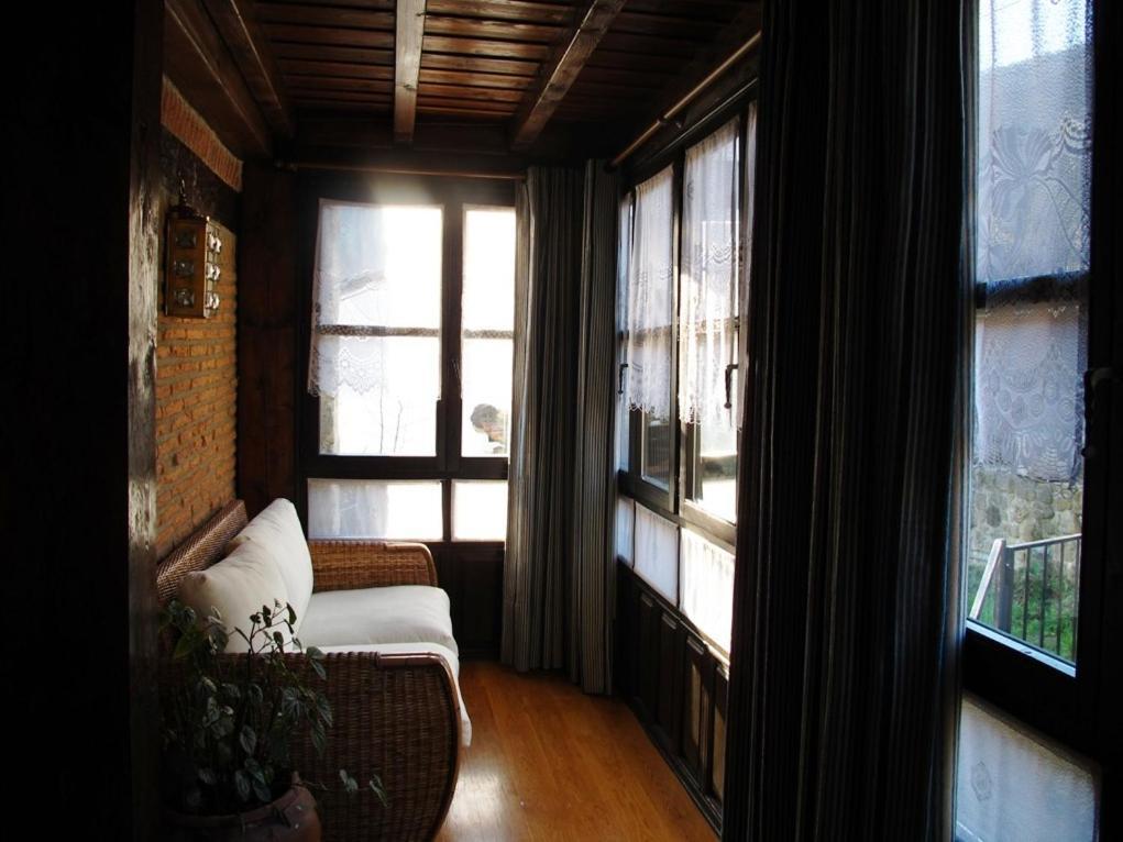 Albergue Turistico Valdebaro Camaleno Exterior photo